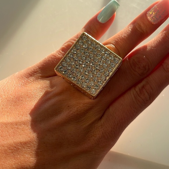 Good Square statement ring - Picture 1 of 5